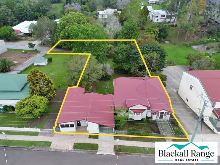 Click to view all images 49 Maple Street Maleny QLD 4552 - Image 3