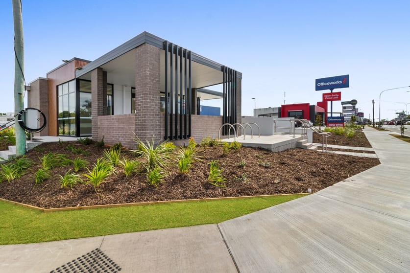 Click to view all images 264 Nicklin Way Warana QLD 4575 - Image 1