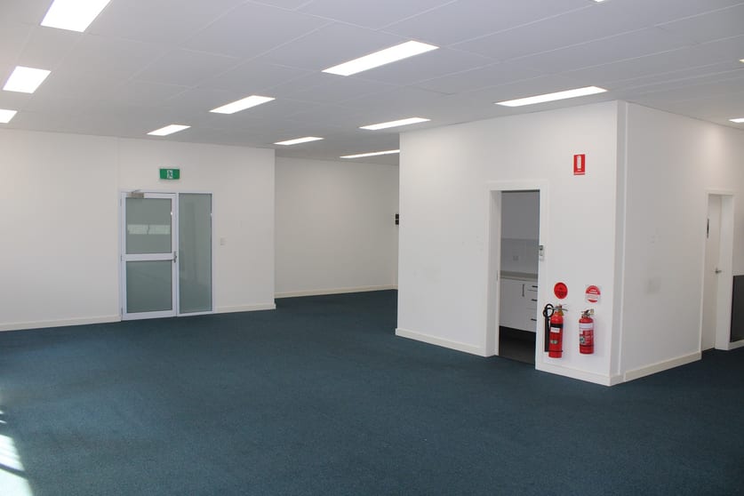 Click to view all images 8/60 Box Road Caringbah NSW 2229 - Image 3