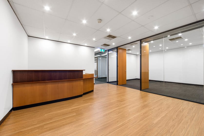 Click to view all images 2/159 Dorcas Street South Melbourne VIC 3205 - Image 2