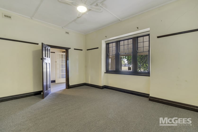 Click to view all images 949 Port Road Cheltenham SA 5014 - Image 3