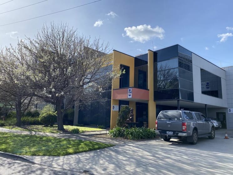 Level 1/206 Lorimer Street Port Melbourne VIC 3207 - Image 1