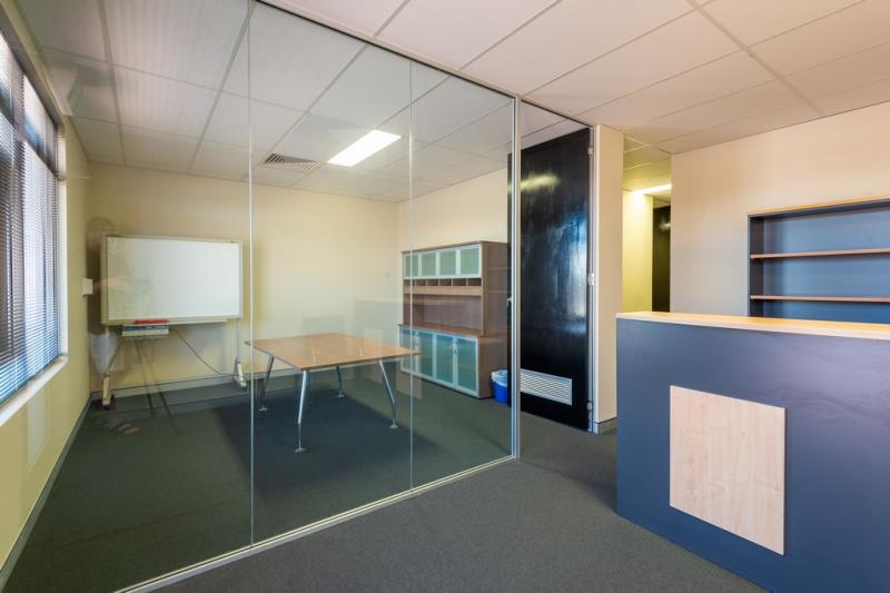 Click to view all images 1/827 Beaufort Street Inglewood WA 6052 - Image 3