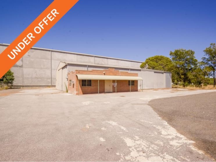 Click to view all images Unit 8/6 Richardson Street Kwinana Beach WA 6167 - Image 1