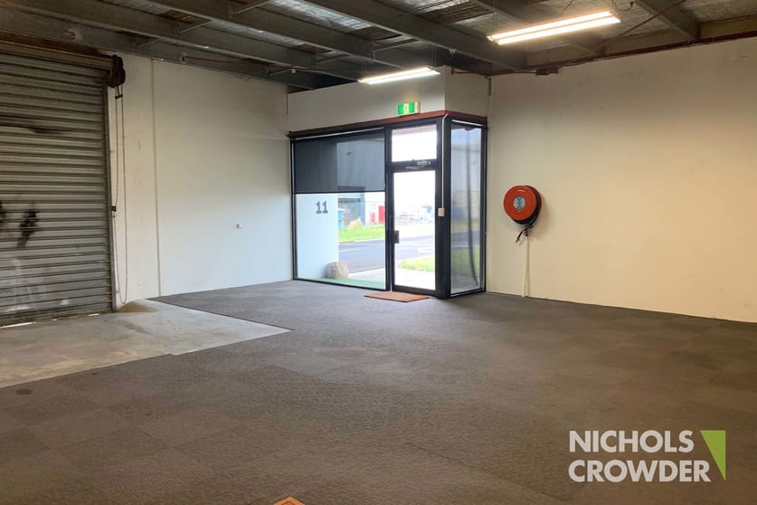 Click to view all images 11/1140 Nepean Highway Mornington VIC 3931 - Image 3