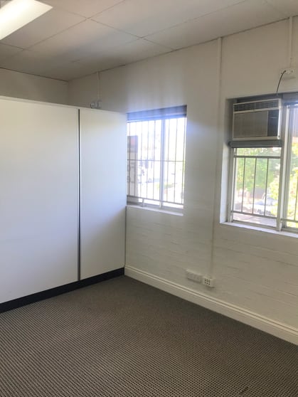 Click to view all images 12/71 Racecourse Road Hamilton QLD 4007 - Image 1