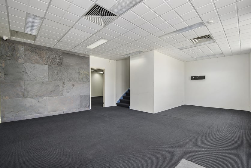 Click to view all images 8/21 Huntingdale Road Burwood VIC 3125 - Image 3