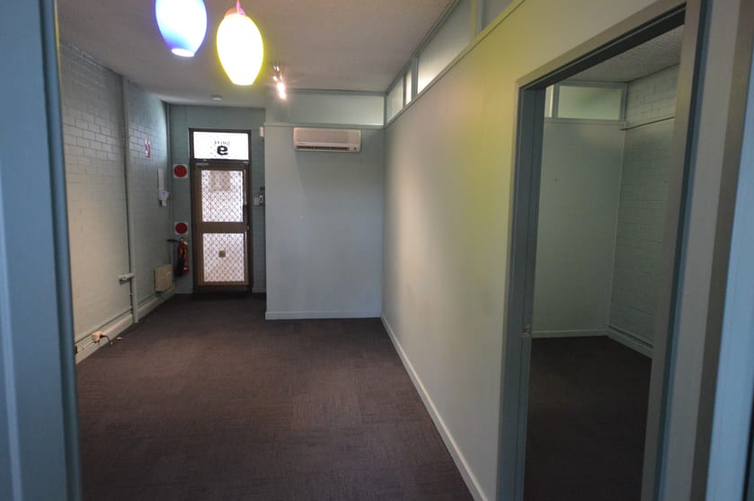 Click to view all images Level 1, (Suite 9)/478 The Esplanade Warners Bay NSW 2282 - Image 3