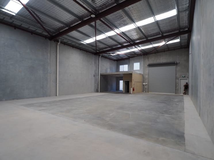 UNIT 2/10 BALLY STREET Landsdale WA 6065 - Image 2
