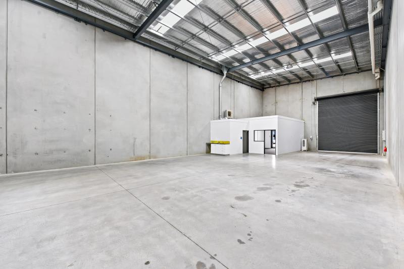 Click to view all images Unit 9/191-195 Greens Road Dandenong South VIC 3175 - Image 2