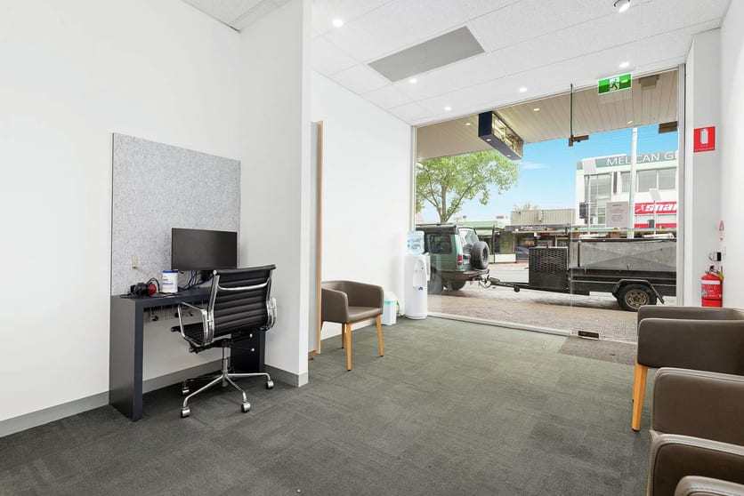 Click to view all images 5/94-96 Grimshaw Street Greensborough VIC 3088 - Image 3