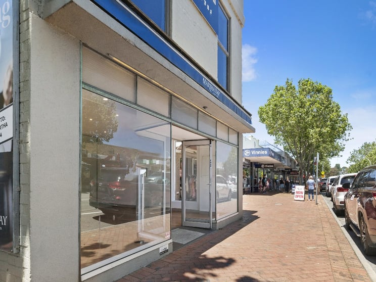1/176 Main Street Mornington VIC 3931 - Image 2