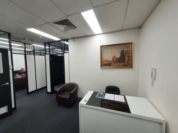 Click to view all images Unit 4/30-32 Ellingworth Pde Box Hill VIC 3128 - Image 2