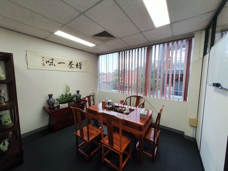 Click to view all images Unit 4/30-32 Ellingworth Pde Box Hill VIC 3128 - Image 3