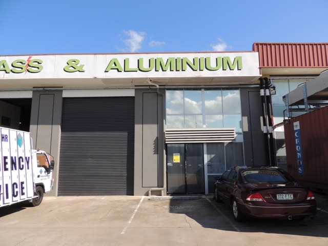 Click to view all images 4/30 Old Pacific Highway Yatala QLD 4207 - Image 1