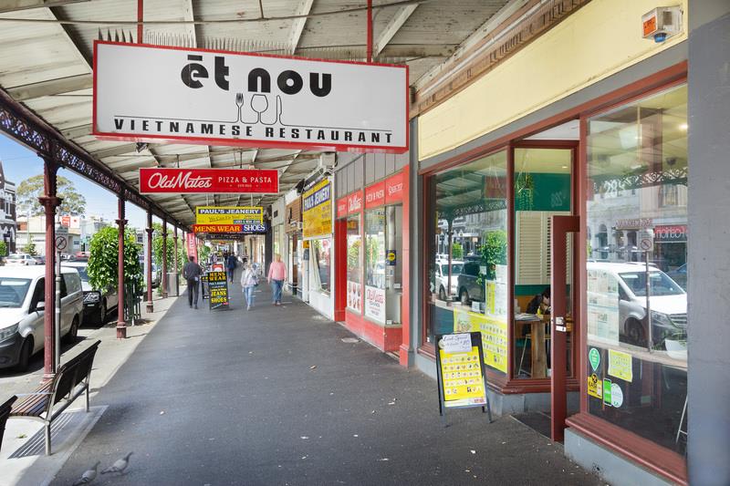 Click to view all images HIGH EXPOSURE SHOP & RESIDENCE/288 Clarendon Street South Melbourne VIC 3205 - Image 1
