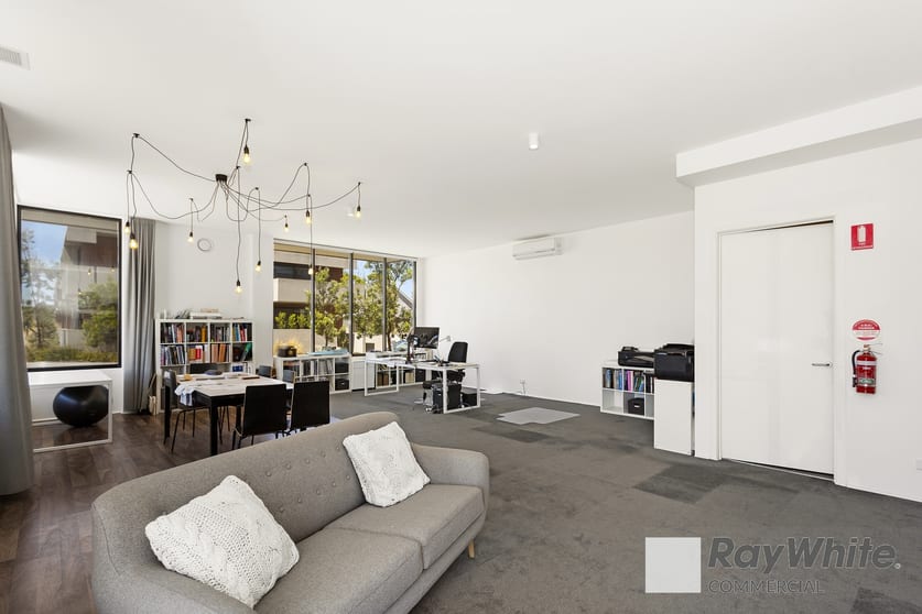 Click to view all images 2/351 Nepean Highway Chelsea VIC 3196 - Image 3