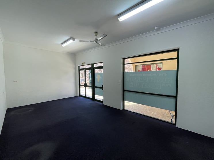 Click to view all images 12/100-106 Old Pacific Highway Oxenford QLD 4210 - Image 2