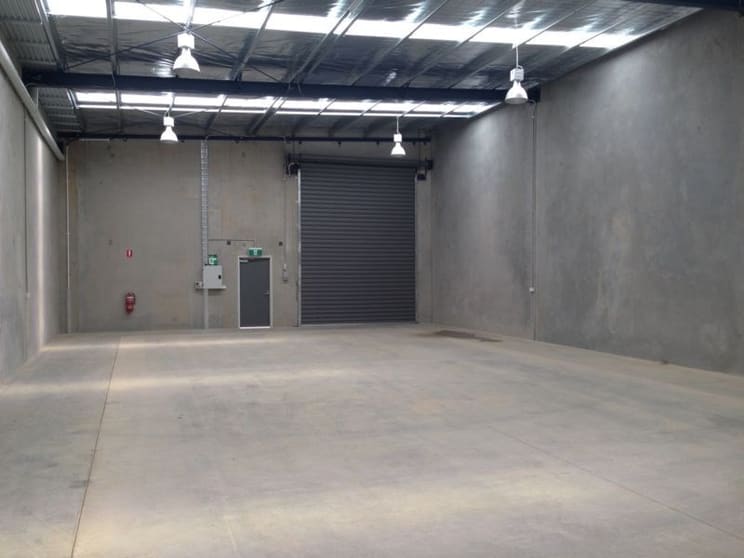 Click to view all images 3/85-87 Mornington Street North Geelong VIC 3215 - Image 2