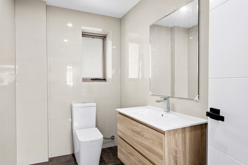 Click to view all images 5/210-222 Cowper Street Warrawong NSW 2502 - Image 2
