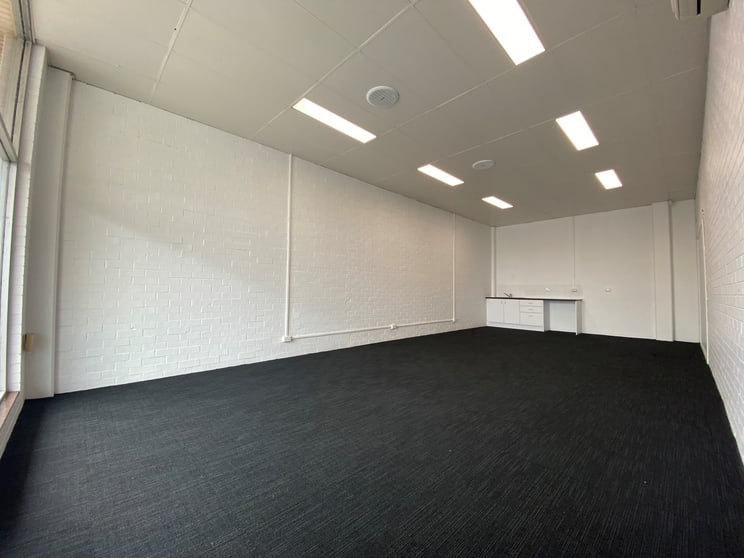 Click to view all images 13/25 Sturgeon Street Raymond Terrace NSW 2324 - Image 2