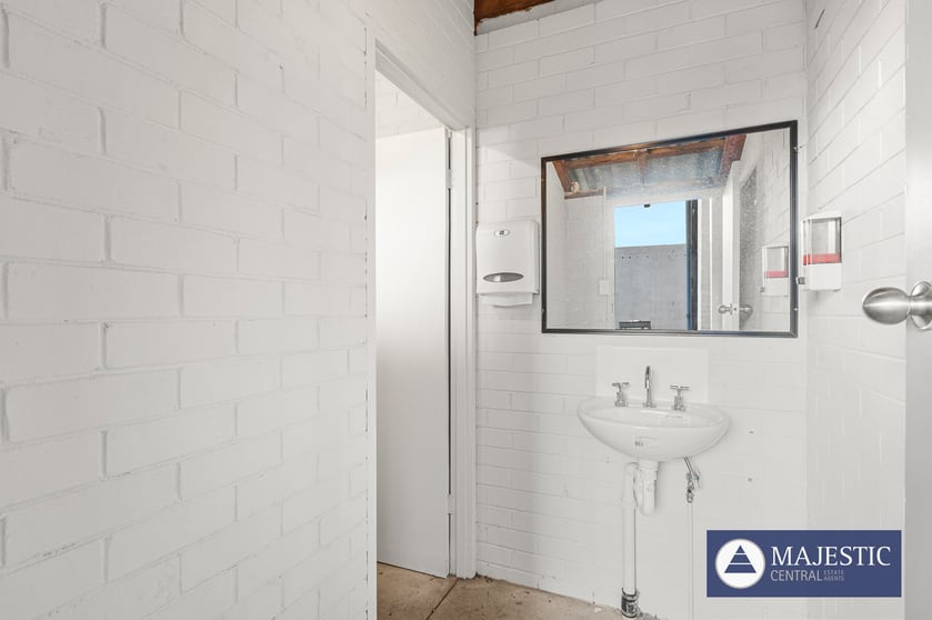 Click to view all images 55B Norma Rd Myaree WA 6154 - Image 3