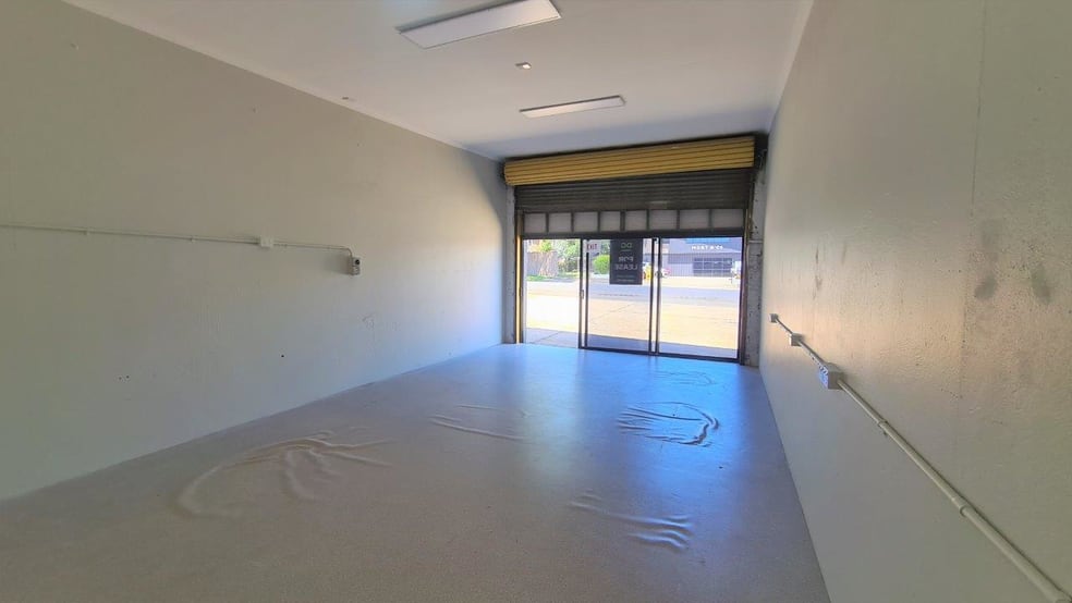 2/94a Mort Street Toowoomba QLD 4350 - Image 3