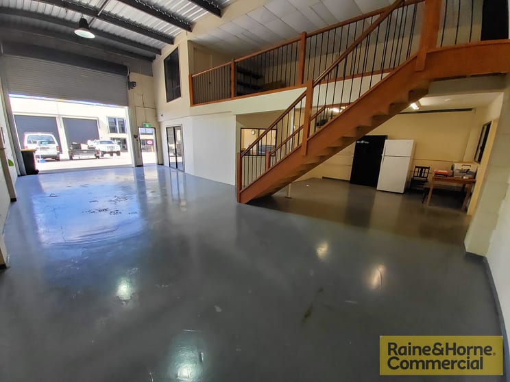 Click to view all images 5/1147 South Pine Road Arana Hills QLD 4054 - Image 3