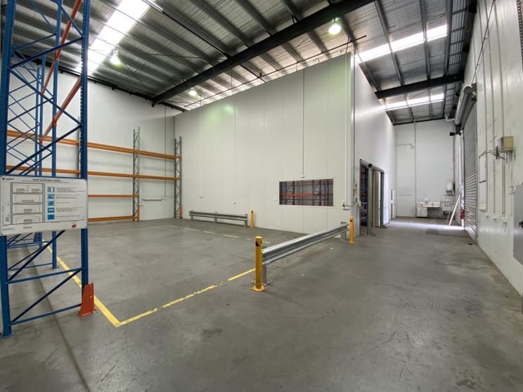 Click to view all images Unit 3/Unit 3, 77 Salmon Street Port Melbourne VIC 3207 - Image 2