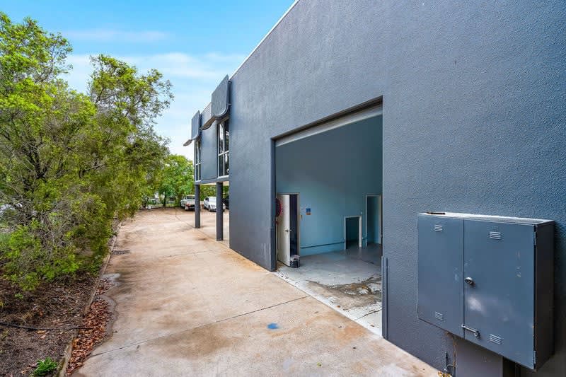 Click to view all images 1/74 Secam Street Mansfield QLD 4122 - Image 2