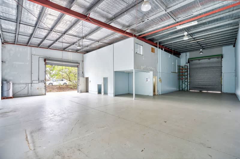 Click to view all images 1/74 Secam Street Mansfield QLD 4122 - Image 3