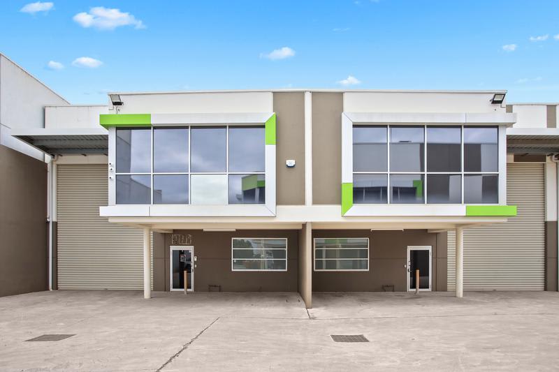 Click to view all images 3/41 Rodeo Road Gregory Hills NSW 2557 - Image 1