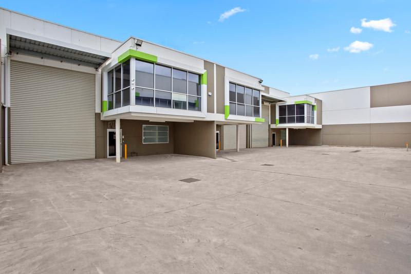 Click to view all images 3/41 Rodeo Road Gregory Hills NSW 2557 - Image 2