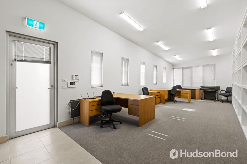 Click to view all images 1/425 High Street Kew VIC 3101 - Image 3