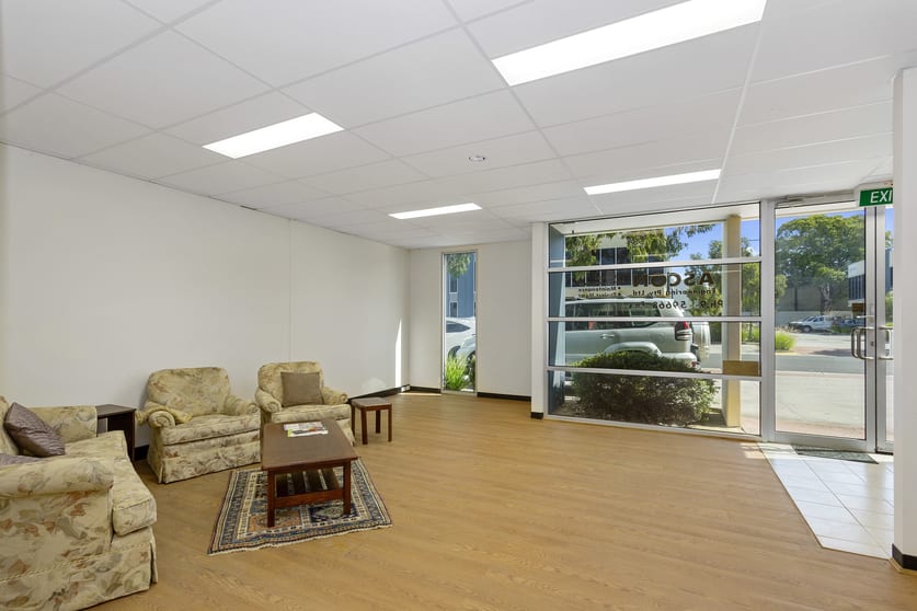 Click to view all images 19/140-148 Chesterville Road Cheltenham VIC 3192 - Image 2