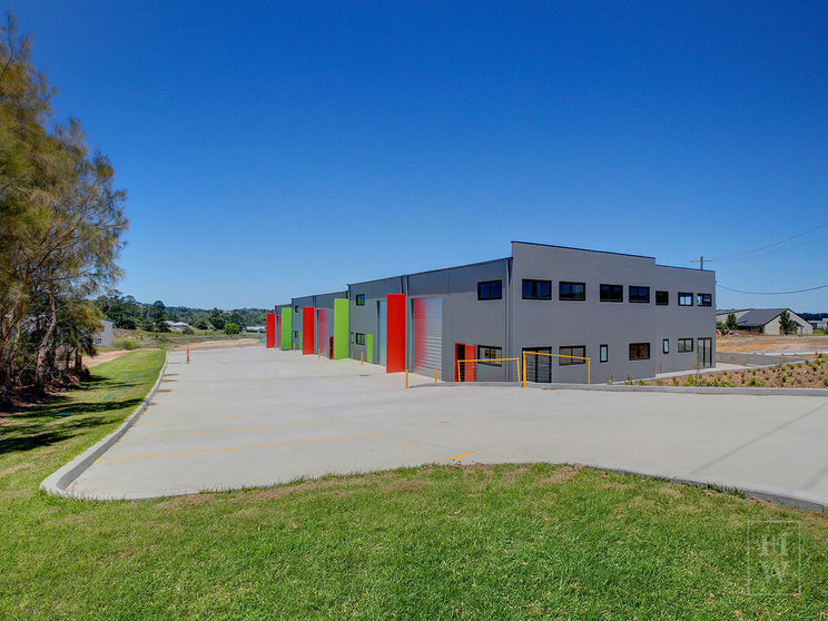 Click to view all images Unit 35/17 Old Dairy Close Moss Vale NSW 2577 - Image 1