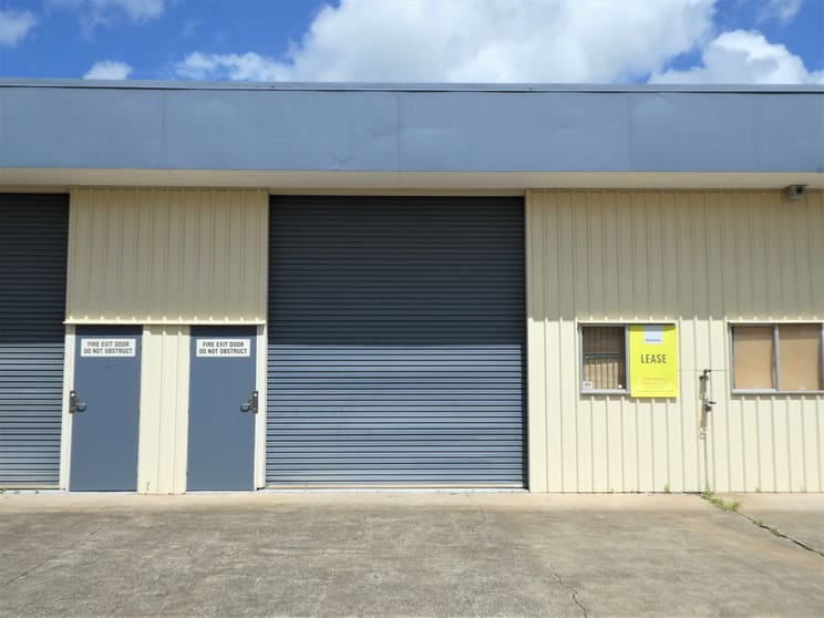 Click to view all images 4/4 Lochlarney Street Beenleigh QLD 4207 - Image 1