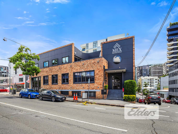 Click to view all images 64 Commercial Road Newstead QLD 4006 - Image 1