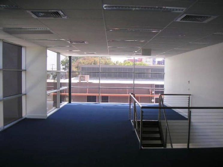 Click to view all images 1/345 Plummer Street Port Melbourne VIC 3207 - Image 2