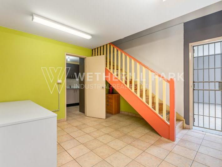 Click to view all images Prestons NSW 2170 - Image 3