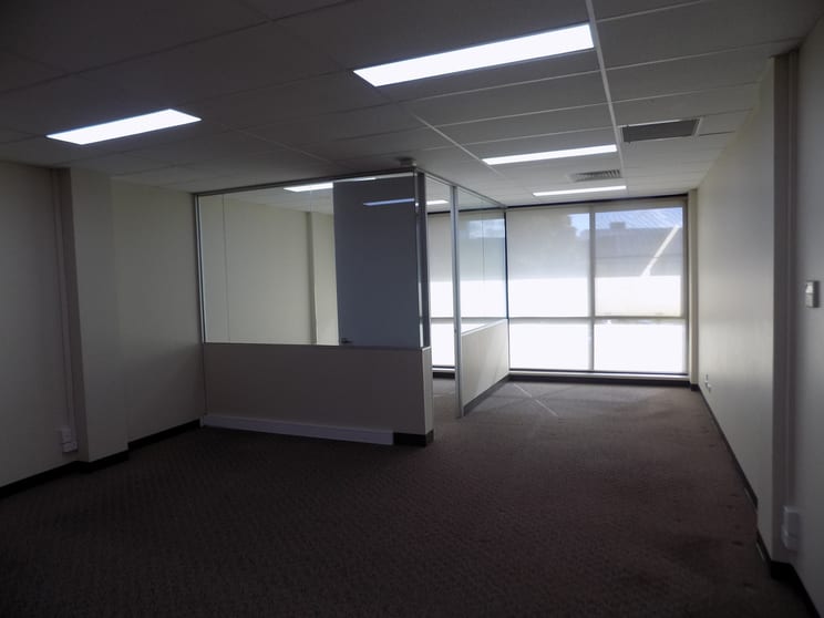 Click to view all images 23/1253 Nepean Highway Cheltenham VIC 3192 - Image 3