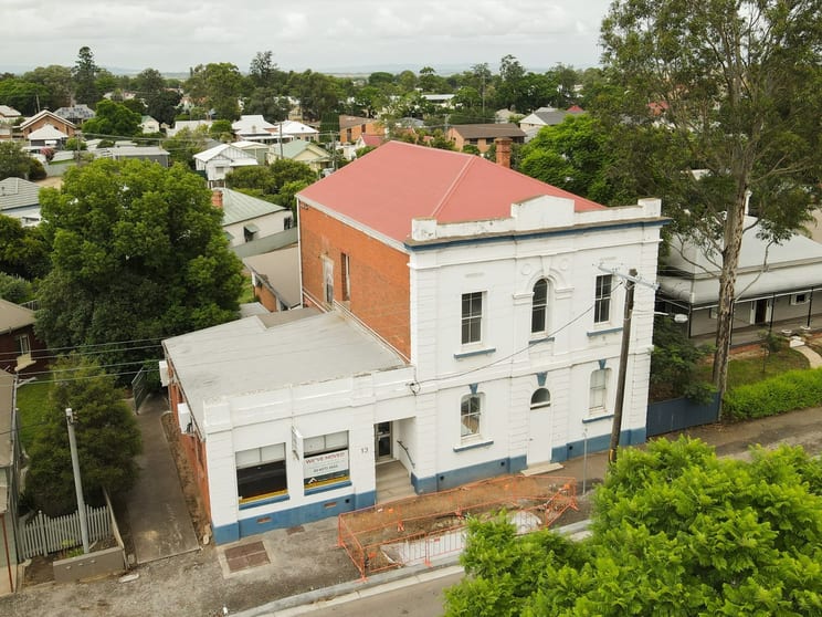 Click to view all images 13 Campbell Street Singleton NSW 2330 - Image 1