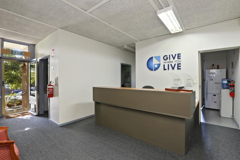 Click to view all images 18 Myers Street/18 Myers Street Geelong VIC 3220 - Image 2
