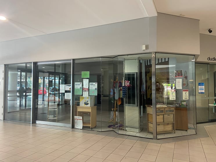 Click to view all images Shop 3/134 Victoria Street Mackay QLD 4740 - Image 2
