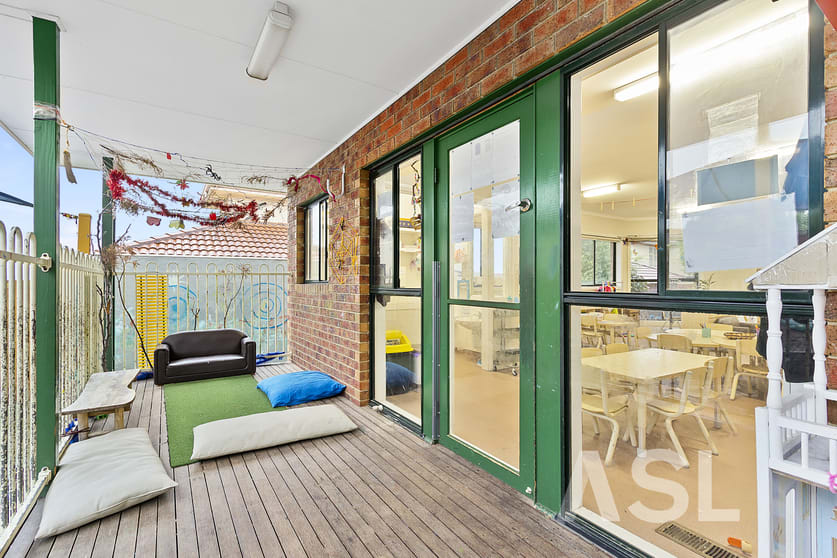 Click to view all images 60 Manningham Road Bulleen VIC 3105 - Image 3
