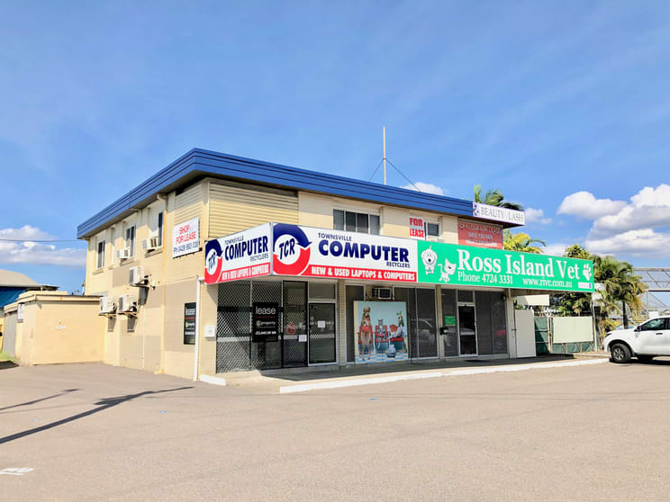 Click to view all images 1-3/92 Boundary Street (2 Railway Avenue) Railway Estate QLD 4810 - Image 1