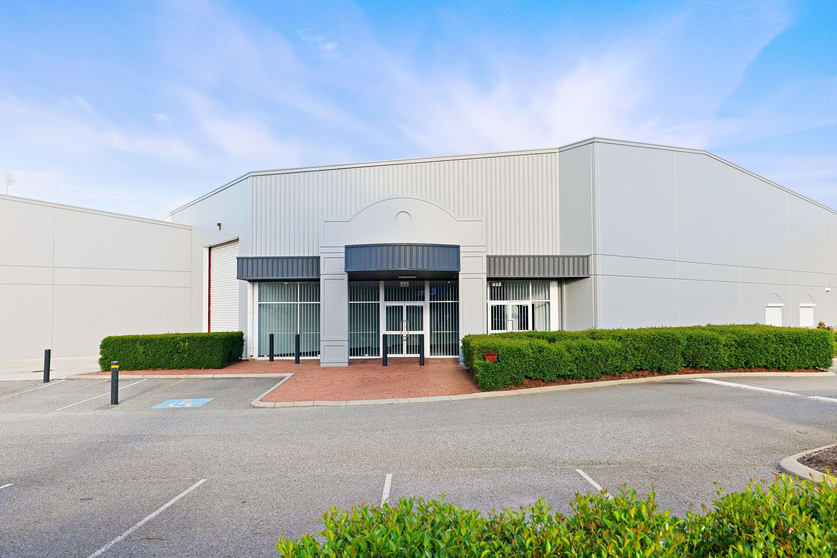 Click to view all images Unit 2, 2 Purdy Place Canning Vale WA 6155 - Image 1