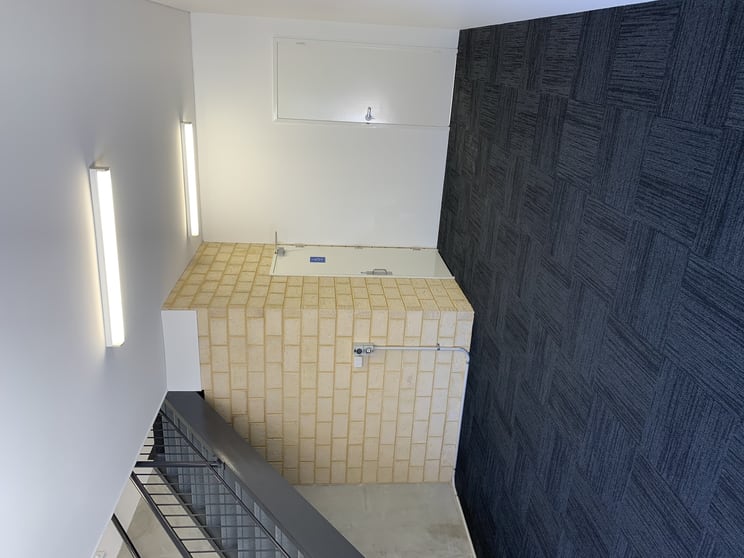 Click to view all images 10/2 Pitt Way Booragoon WA 6154 - Image 3