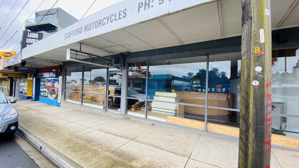 Click to view all images 90-92 Bell Street Heidelberg Heights VIC 3081 - Image 2