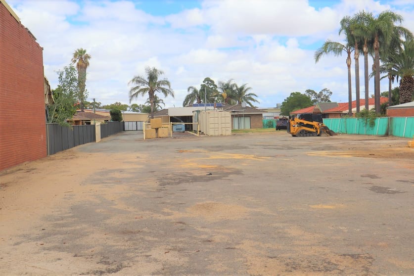 66 Eva Street Maddington WA 6109 - Image 2